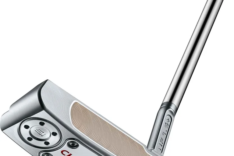 Scotty Cameron Champions Choice Newport 1.5 Plus Button Back (2023) Flow Neck Putter - Chrome - Højre - Str. 34" - Scotty Cameron Pistolini Plus Standard Sort/Hvid/Blå